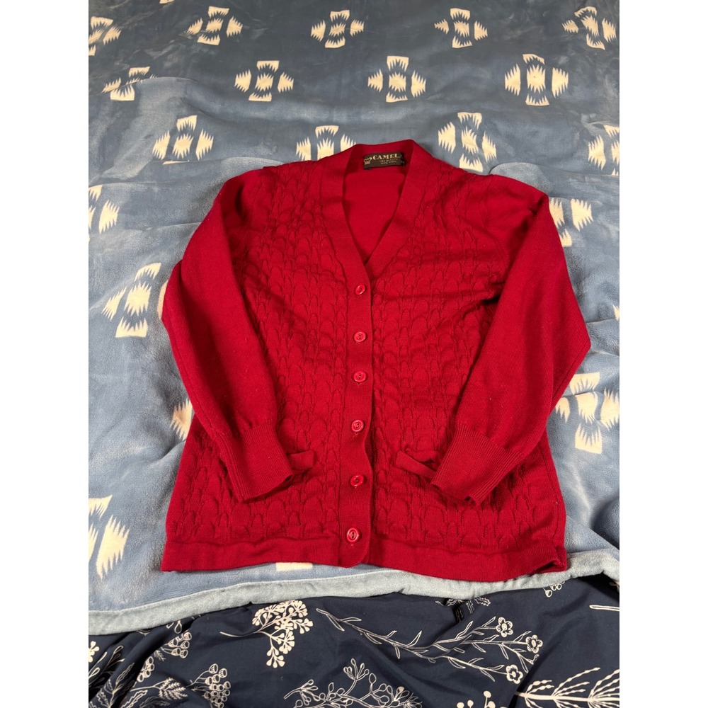 Camela Vintage Red 100% Wool V-Neck Button Front Cardigan Sweater Mens 38 6826